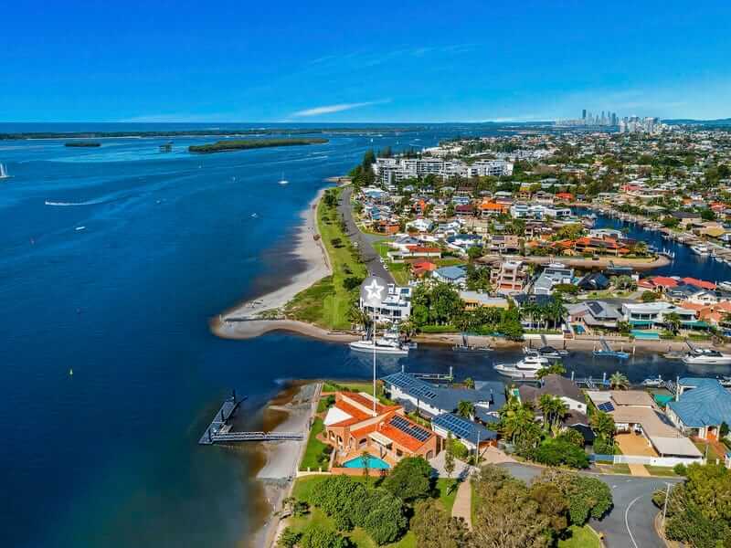 Piing Laundry and laundry service

 in Hollywell Australia